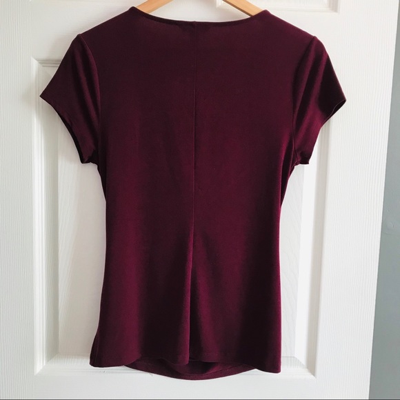 Banana Republic short sleeve burgundy top - Picture 3 of 4